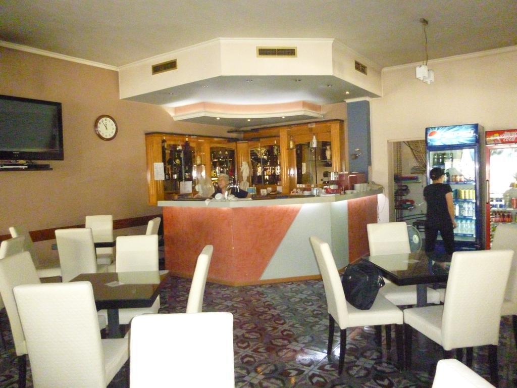Joy Hotel Sarande Exterior photo