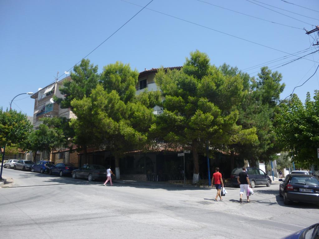 Joy Hotel Sarande Exterior photo