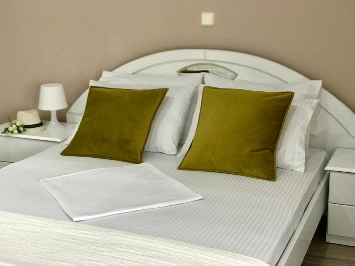 Joy Hotel Sarande Exterior photo